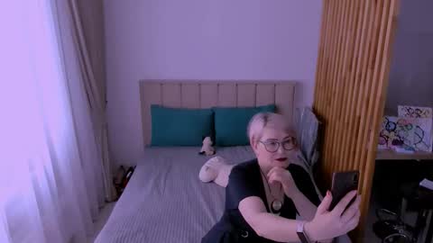 Sabrina MacMarren online show from 02-28-26, 11:11