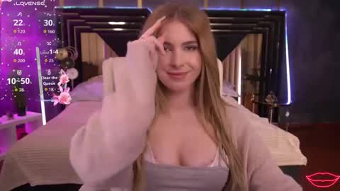 Sabrina online show from 10-21-25, 09:26