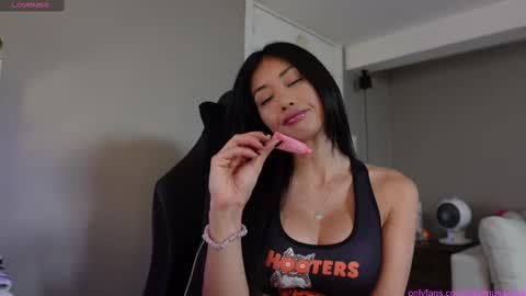 Snapshot of sabrinasarcade chatting on 09-19-25, 04:07 Sabrina online show from 09-19-25, 04:07
