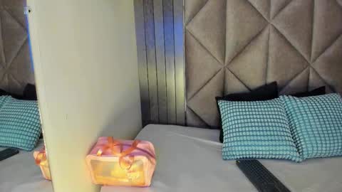 S A B R I N A  online show from 02-06-26, 11:35