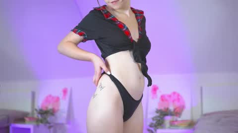 Sabrina online show from 11-20-25, 04:23