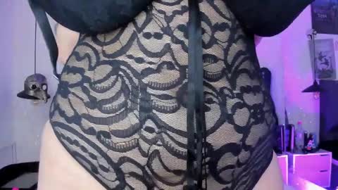 Sabrina  online show from 03-30-26, 11:33