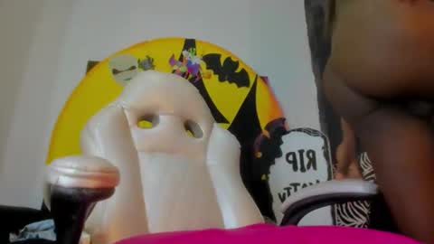 sabrinaxxx11 online show from 10-22-25, 11:15