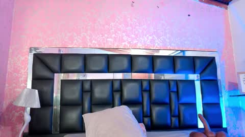 Snapshot of sacha_malala chatting on 10-28-25, 07:16 Sacha Malala online show from 10-28-25, 07:16