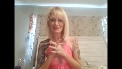 Snapshot of sadiebrooks chatting on 02-24-26, 04:38 Sadiebrooks online show from 02-24-26, 04:38