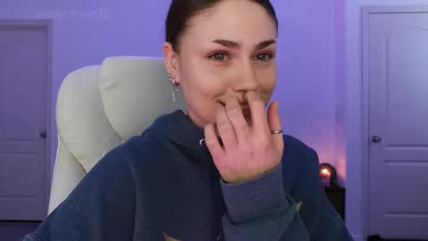 Snapshot of sadierenee96 chatting on 09-15-25, 08:53 Sadie Renee online show from 09-15-25, 08:53