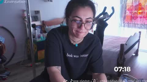 Safa online show from 01-15-25, 04:32