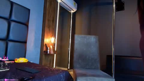 SARA online show from 11-12-25, 01:33