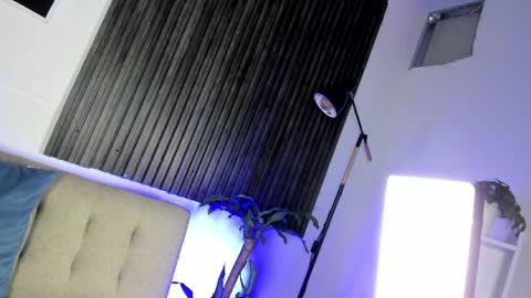 safiro_evans online show from 04-18-26, 02:21