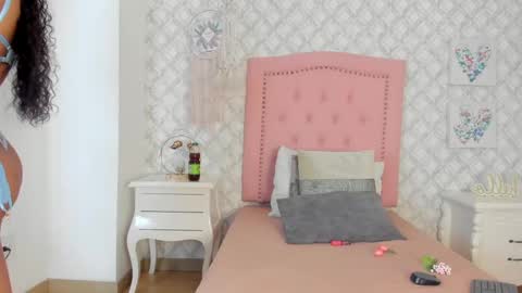 Cattleya online show from 03-08-25, 11:58