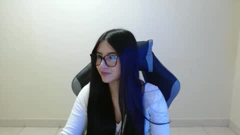 Sahaliefox  online show from 01-05-26, 07:17