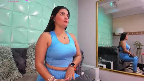 Sailon online show from 11-30-25, 01:59