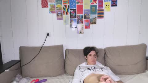 Sofia online show from 01-30-25, 01:21