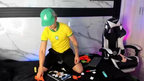 Juan online show from 11-12-25, 06:25