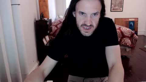 Snapshot of saintreeves chatting on 12-05-24, 03:28 SaintReeves online show from 12-05-24, 03:28