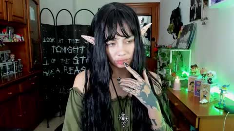    online show from 12-14-25, 10:31