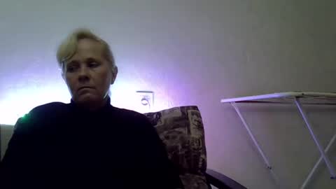 Snapshot of sakura_blonde chatting on 12-17-24, 09:16 sakura_blonde online show from 12-17-24, 09:16