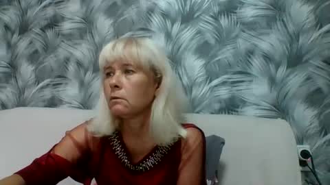 Snapshot of sakura_blonde chatting on 09-29-25, 10:31 sakura_blonde online show from 09-29-25, 10:31