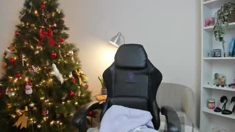 Sakura Harper online show from 12-01-25, 05:45