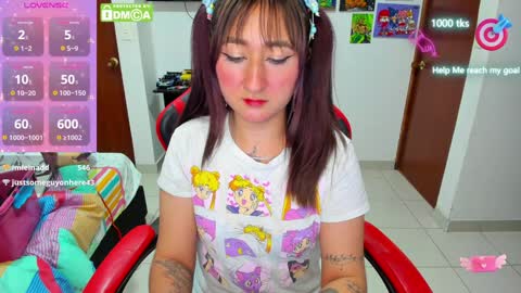 Snapshot of sakura_sunflower29 chatting on 12-21-24, 08:28 Sakura online show from 12-21-24, 08:28