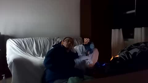 salis1981 online show from 02-02-25, 04:15