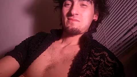 Snapshot of salmonman1305 chatting on 02-19-25, 03:06 salmonman1305 online show from 02-19-25, 03:06