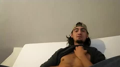 Snapshot of salmonman1305 chatting on 10-26-25, 02:06 salmonman1305 online show from 10-26-25, 02:06