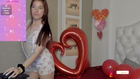 Snapshot of salome_9 chatting on 02-14-25, 09:53 salome online show from 02-14-25, 09:53