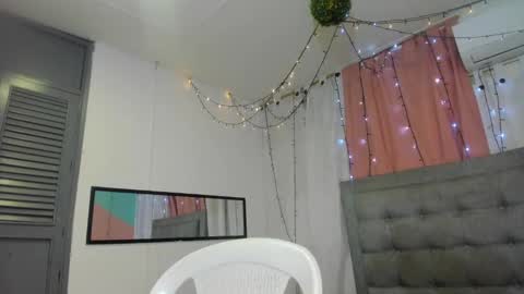 salome online show from 01-28-25, 03:47