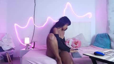 salome_horny3 online show from 02-21-26, 06:42