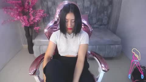 Salome  online show from 10-08-25, 01:20