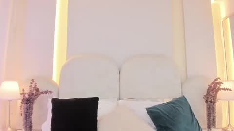   online show from 09-15-25, 08:31