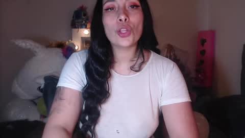 Snapshot of salomefox2 chatting on 12-18-24, 04:31 yenny online show from 12-18-24, 04:31