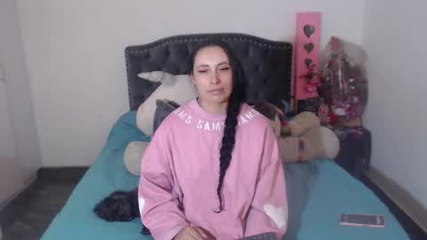 yenny online show from 12-18-25, 04:29