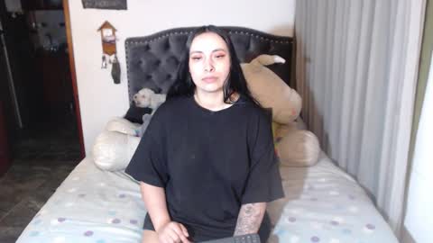 yenny online show from 03-30-26, 03:18