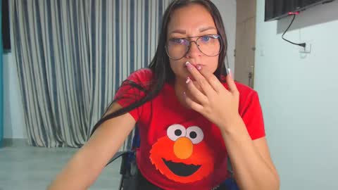 Snapshot of salomesaints chatting on 12-22-24, 03:00 salome online show from 12-22-24, 03:00