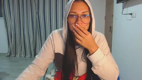 Snapshot of salomesaints chatting on 02-10-25, 01:03 salome online show from 02-10-25, 01:03