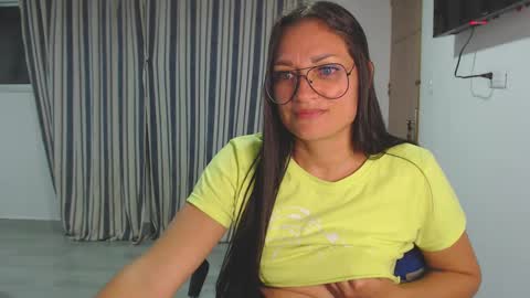 Snapshot of salomesaints chatting on 02-14-25, 04:04 salome online show from 02-14-25, 04:04