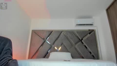 Salomme Cruz online show from 12-19-25, 08:38