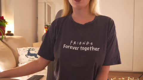 IsaBella-  online show from 12-13-24, 09:09