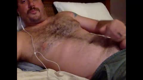 Snapshot of salty612 chatting on 11-04-25, 10:58 salty612 online show from 11-04-25, 10:58