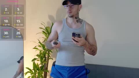 Salvatore online show from 11-21-25, 01:04