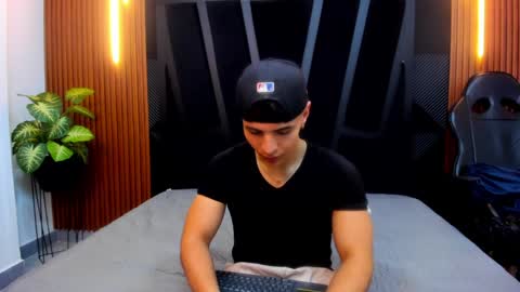 SALVATORE online show from 01-23-25, 08:13