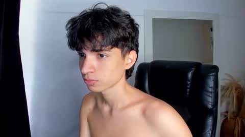 Snapshot of salvatore_monterey chatting on 02-17-26, 03:29 salvatore online show from 02-17-26, 03:29