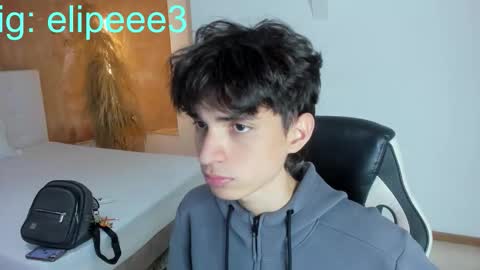 Snapshot of salvatore_monterey chatting on 02-25-26, 11:25 salvatore online show from 02-25-26, 11:25