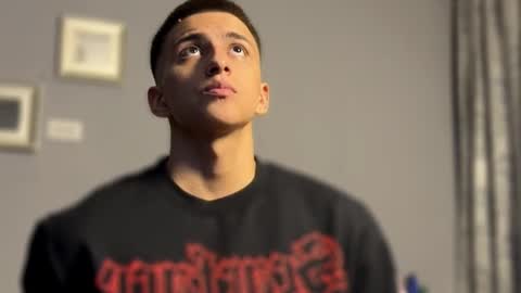 Snapshot of salvatore_romanoo chatting on 02-16-26, 05:03 Salvatore online show from 02-16-26, 05:03