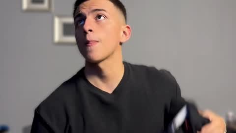 Snapshot of salvatore_romanoo chatting on 02-21-26, 02:45 Salvatore online show from 02-21-26, 02:45