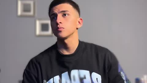 Snapshot of salvatore_romanoo chatting on 03-02-26, 03:20 Salvatore online show from 03-02-26, 03:20