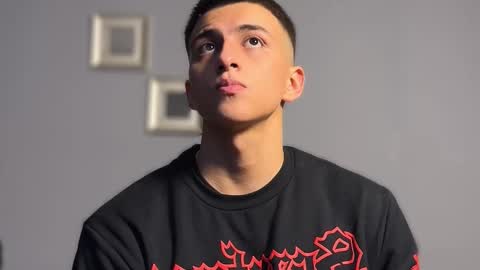 Snapshot of salvatore_romanoo chatting on 03-04-26, 03:01 Salvatore online show from 03-04-26, 03:01