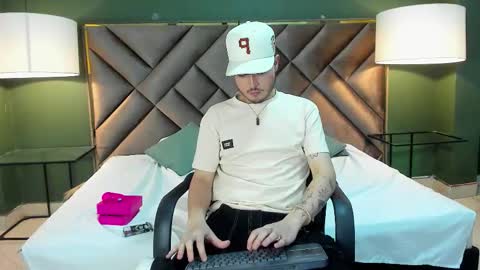  Salvatore online show from 02-17-26, 11:00